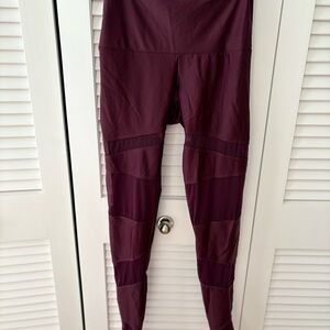 Onzie Plum Yoga Leggings